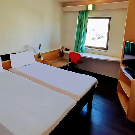 Hotel Ibis Fatima 2*